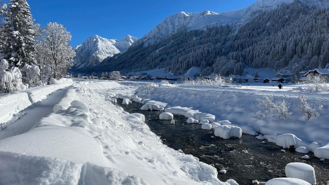 Ferienwohnung Mit Idyllischer Aussicht Klosters Exteriör bild